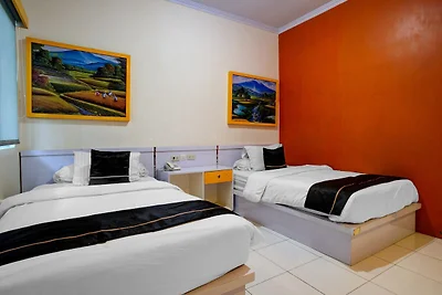 Lima Residence Deluxe Twin