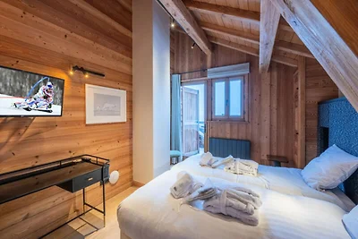 Chalet in Alpe d'Huez mit Spa und Skizugang