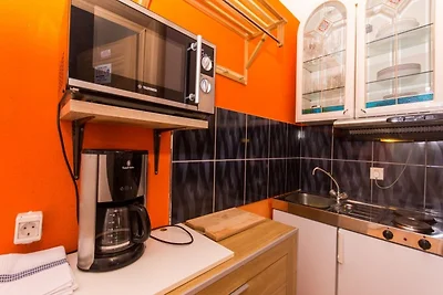 Villa Stil - Two Bedroom Apartment with Balco...
