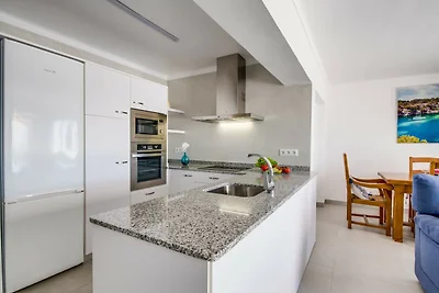 Appartamento fronte mare con balcone