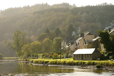 Haus in der Nähe der Burg Bouillon