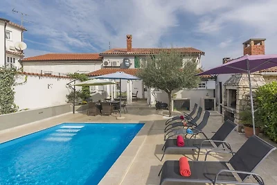 Ferienhaus in Vižinada mit Schwimmbecken