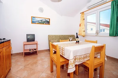 apartman za odmor Obiteljski odmor Srima