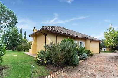 Bellissima casa vacanze ad Ardea con giardino