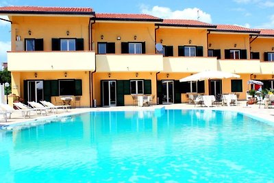 Comfortable Villa in Paestum with Shared Swim...