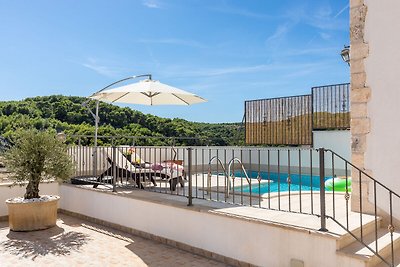 Komfortable Villa in Selca mit Pool