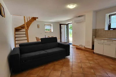 Peaceful Countryside Holiday Home with Terrac...