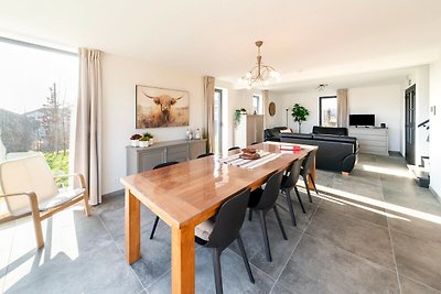 Luxe familiewoning met grote tuin