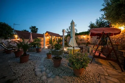 Golden Coast Apartments - A3 OneBedroom with ...