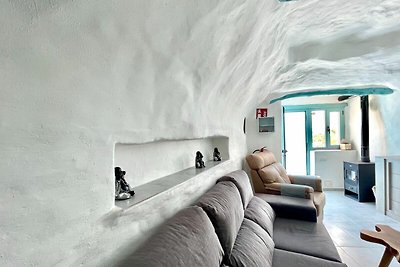 Casa grotta Yara con piscina e strutture PMR