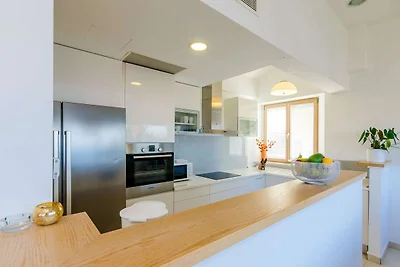 Villa Art Gallery - Six Bedroom Villa with Te...