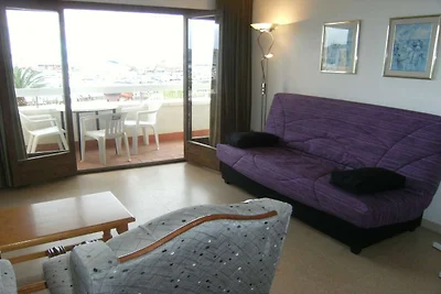 Apartment in Estartit near sea beach