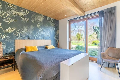 Stilvolle Übernachtung mit Whirlpool und stim...