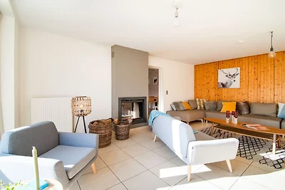 Luxuriöses Ferienhaus mit Swimmingpool in...