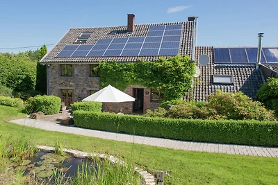 Bauernhaus in Desnié mit Pool & Wald