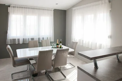 Apartments Anita-Luxury Three Bedroom Apartme...