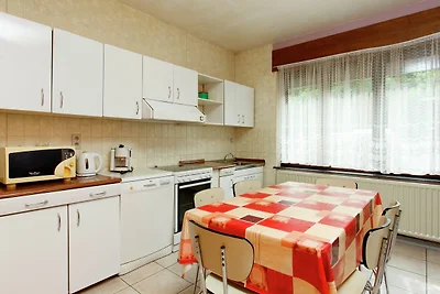 Pittoresca casa vacanze con giardino recintat...