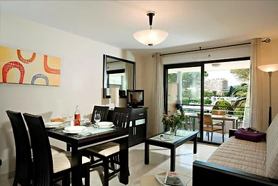 Marina-Apartment mit Terrasse