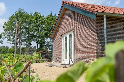 Ferienhaus am Waldrand und am Fluss Maas.