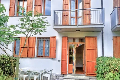 Appartamento con giardino privato