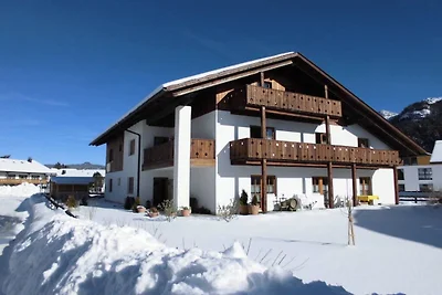Vakantieappartement in Krün met zwembad