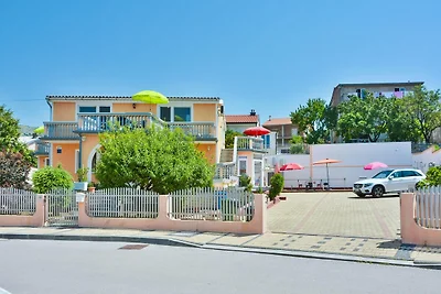 Schönes Haus mit privater Terrasse