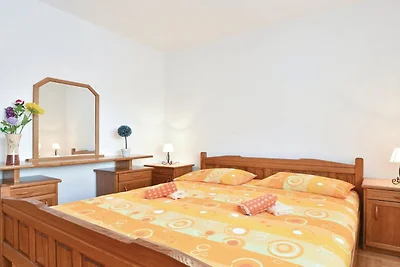 Five Bedroom Holiday Home