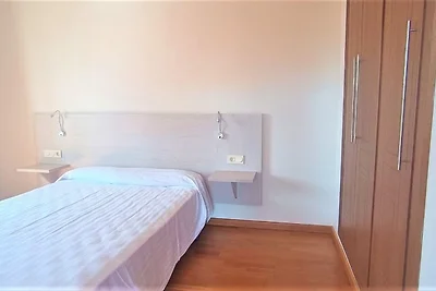 Schöne Wohnung in Almería mit Garten