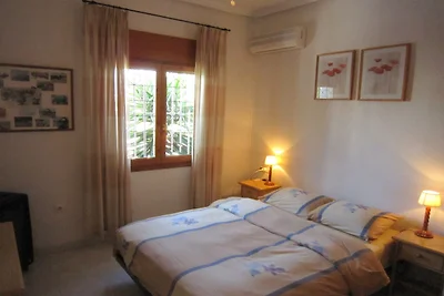Moderne villa met whirlpool