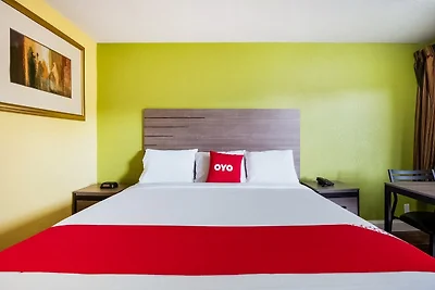 Queen Bed Non-Smoking