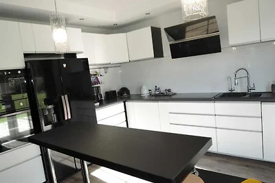 Ferienhaus f�r 8 Personen mit Pool