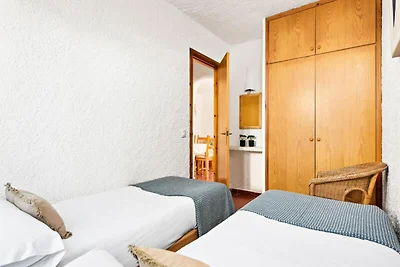 Wohnung in Cala Blanca mit Pool & BBQ