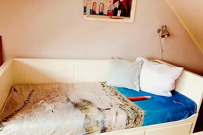 Attraktives Ferienhaus in Strandnähe in De...