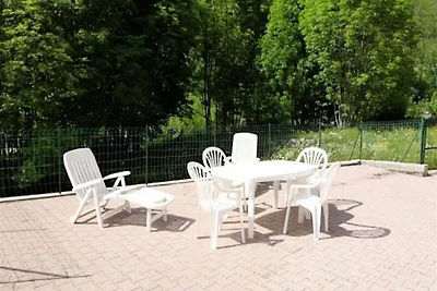 Duplex in Frankreich mit Bergblick