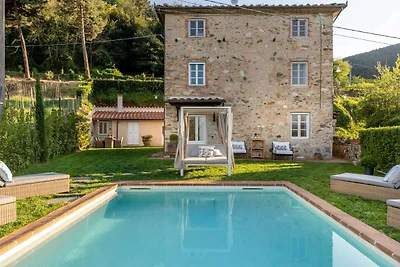 Villa romantica con piscina