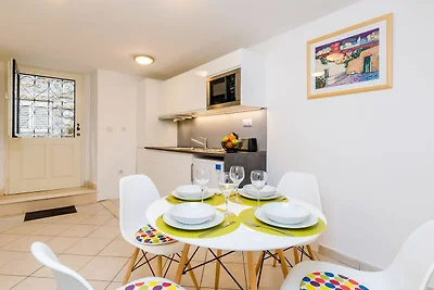 Apartment Domix - Two Bedroom Apartment