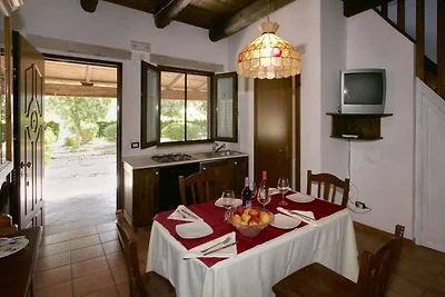 Appartamento con piscina in comune a pochi km...