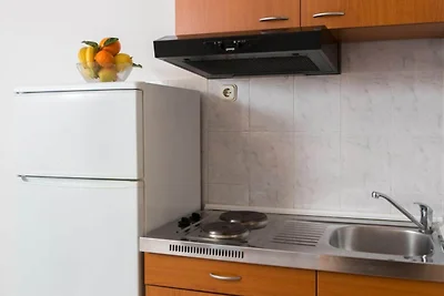 Guest House Old Town View- One Bedroom Apartm...