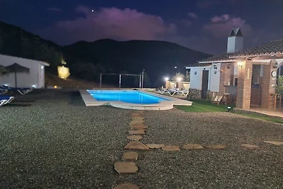 Ferienwohnung in Alora mit Schwimmbecken