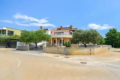 Apartment Panous 2