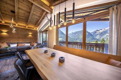 Chalet in Neukirchen bij Skilift