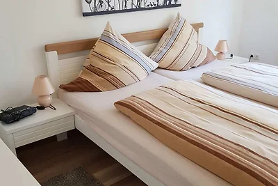 Casa vacanze con 2 camere da letto e giardino...