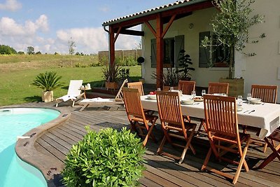 Villa di lusso con terrazza coperta a Chalais