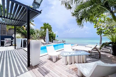 Villa a Saint François con piscina a sfioro