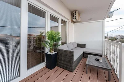 Bračić Premium Apartments with Outdoor Pool a...