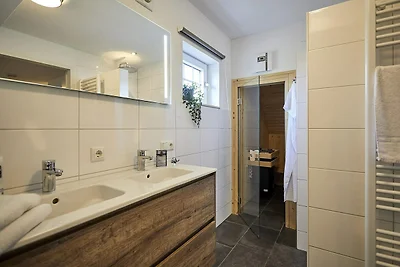 Fraai vakantiehuis met luxe BBQ, in Limburg