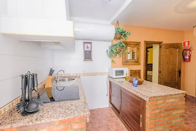 Studio in Spagna con piscina e giardino