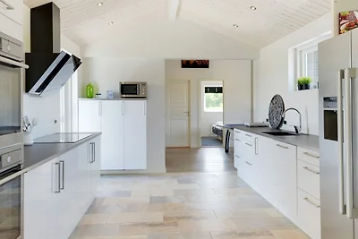 16 Personen Ferienhaus in Ansager-By Traum