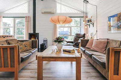 10 Personen Ferienhaus in Væggerløse-By Traum