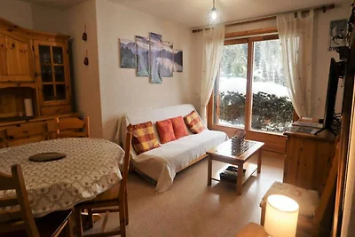 Apartment in Arêches mit Bergblick